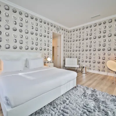 Friday Hotel Отели рядом с достопримечательностью «Государственный театр»