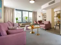 Xerion Hotel Hotels near Old Synagogue