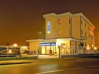 Hotel Majestic Hotels in Opera