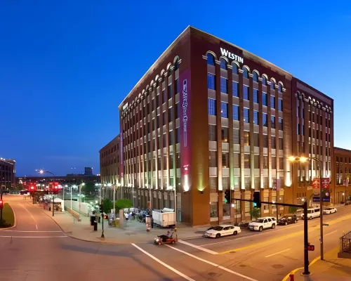 The Westin St. Louis Các khách sạn gần Sân bóng chày Busch Stadium
