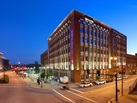 The Westin St. Louis Отели рядом с достопримечательностью «Парк Уилсон»