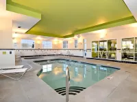 Fairfield Inn & Suites New Bedford - parking