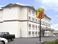 Super 8 by Wyndham Springfield East