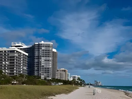 The Landon Bay Harbor-Miami Beach Отели рядом с достопримечательностью «Парк Хауловер»