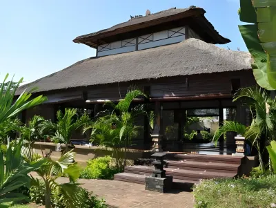 Zen Resort Bali Hotel dekat Seririt Market