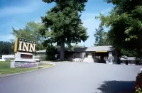 Poulsbo Inn & Suites