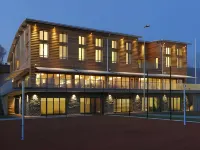 Esmarin Wellness Hotel Hotel di Revnice