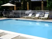Days Inn by Wyndham Florence Near Civic Center - piscina