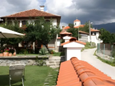 伊利科瓦旅館 酒店