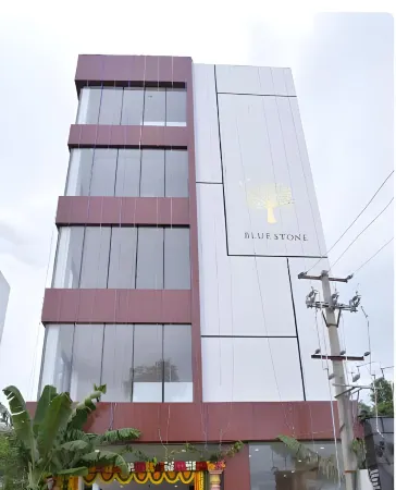 Hotel Bluestone Отели рядом с достопримечательностью «Sri Mukeshwara Swamy Temple, Sri Kalahasti»