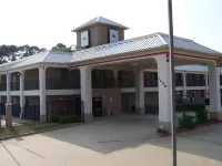 Majestic Inn - Motels