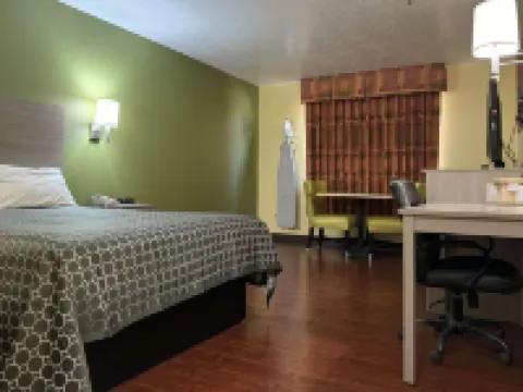 Rodeway Inn Hotels in Moriarty