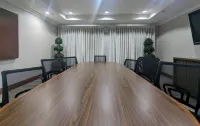 Staybridge Suites INDIANAPOLIS-FISHERS by IHG - Parking