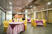 Hotel Grandeur Hôtels à : Valsad