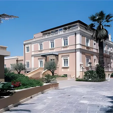 UNA HOTELS One Catania