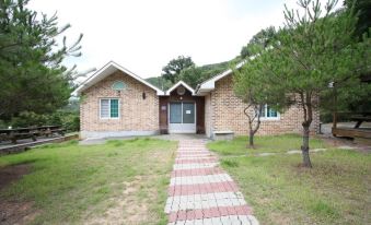 Seosan Iseul Pension