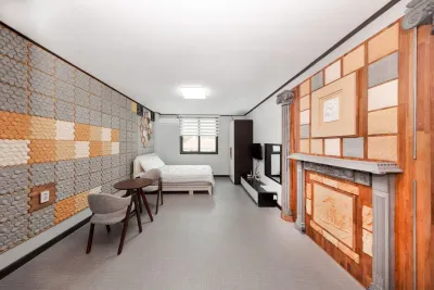 Boryeong Sinjin Pension Hotels near Nampo Station