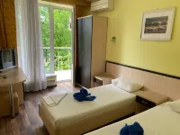 Sinee More Hotel