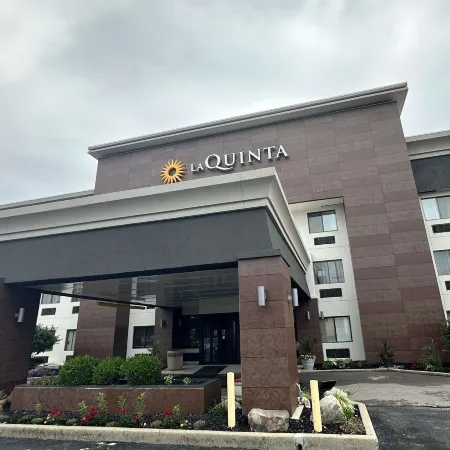 La Quinta Inn by Wyndham Cincinnati North