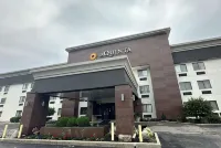 La Quinta Inn by Wyndham Cincinnati North Hotels near Morris Outlet
