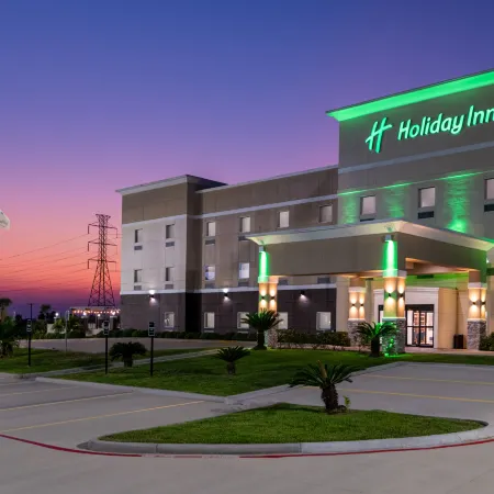 Holiday Inn GALVESTON ISLAND by IHG Отели рядом с достопримечательностью «Парк Муди Гарденс Аттракшенс Тем»