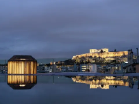 โมนาสติก ลิฟวิ่ง อิน เอธีนา