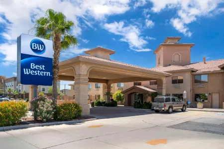 Best Western Parker Inn Отели в г. Cienega Springs