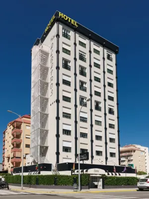 Hotel Albatros فنادق في Grau i Platja
