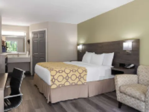 Baymont by Wyndham Kingsland Hotels in Kingsland