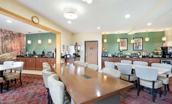 Best Western Plus Howe Inn