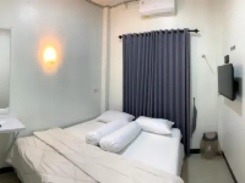Kusuma Raya Guest House Hotels in Banyumanik