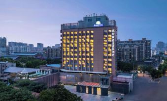 DAYS INN BY WYNDHAM XUZHOU GULOU