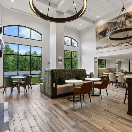 Hampton Inn & Suites Lake George