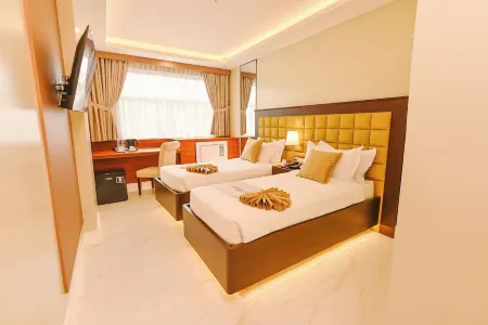 The Monaco Hotel Taytay