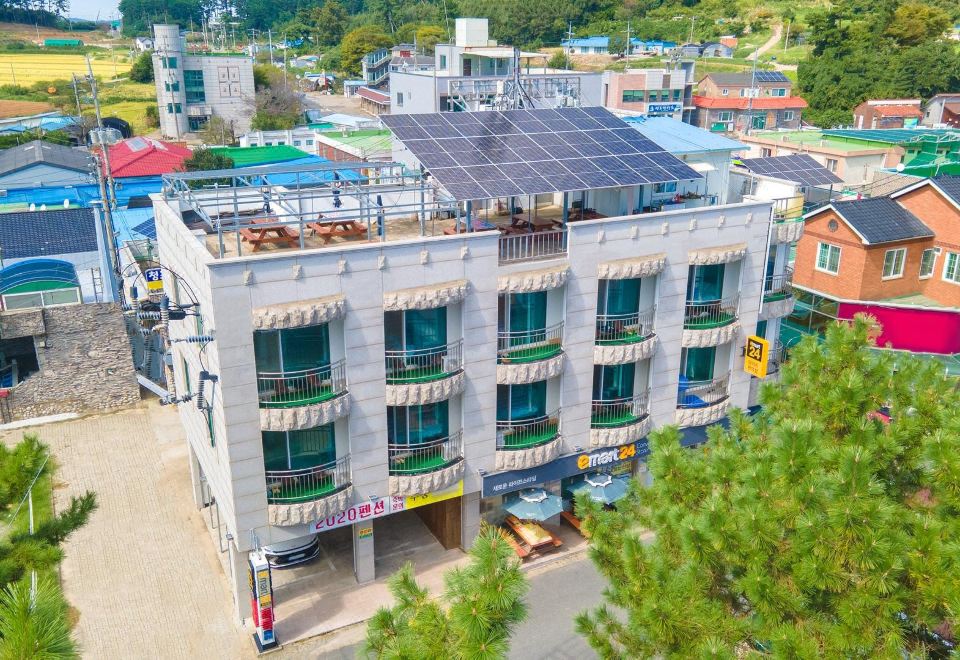 hotel overview picture