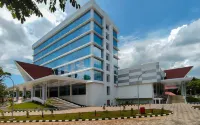Unhas Hotel & Convention