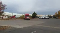 Super 8 by Wyndham Henderson North East Denver - parking