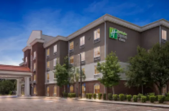 Holiday Inn Express & Suites SAVANNAH - MIDTOWN by IHG Hotels in Savannah