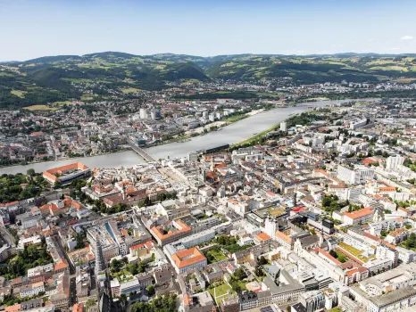 Appartements nicht weit von der Donau Hotels in der Nähe von von Johannes Kepler Universität Linz - JKU