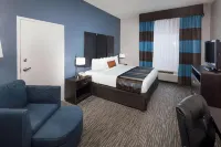 Comfort Inn & Suites Columbus North Hotels in Columbus