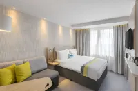 Premier Inn Koln City Sud