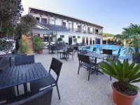 Bonzhur Hotel Hotels in Sukko