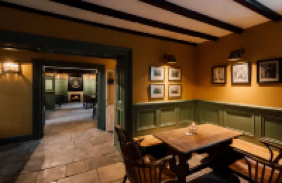 米爾班克阿姆斯酒店