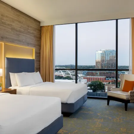Holiday Inn & Suites NASHVILLE DOWNTOWN - BROADWAY by IHG