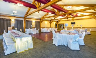 Cedar Meadows Resort & Spa, Ascend Hotel Collection