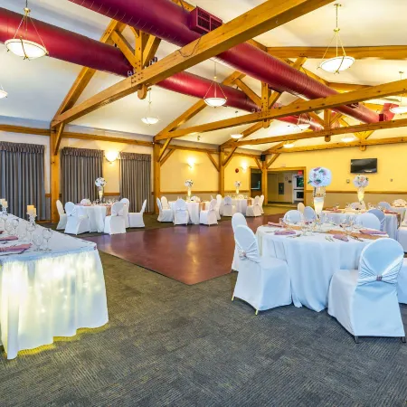 Cedar Meadows Resort & Spa, Ascend Hotel Collection