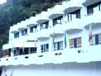 Hotel Dronagiri فنادق في جوشيماث