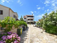 Apartment 1787 Hotels in Peroj