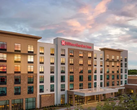 格瑞普凡恩銀湖路口希爾頓花園酒店 格雷普韋恩酒店