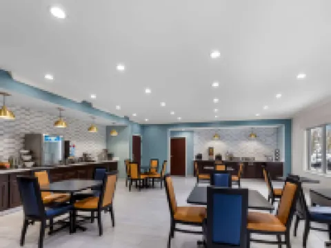 SureStay Plus by Best Western Fenton Hotels in Fenton